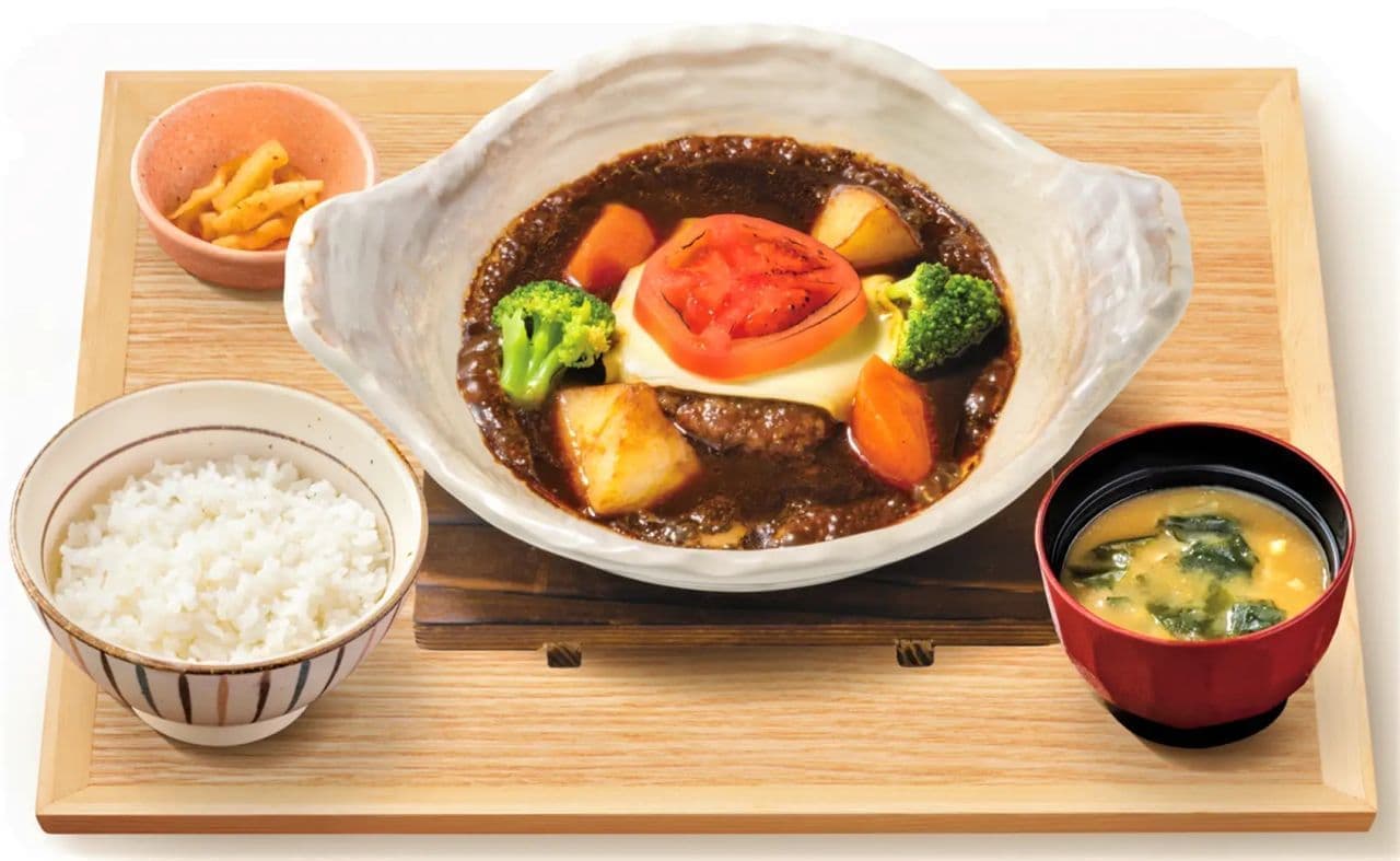 Ootoya "Demi-glace hamburger steak stewed in an earthenware pot set meal
