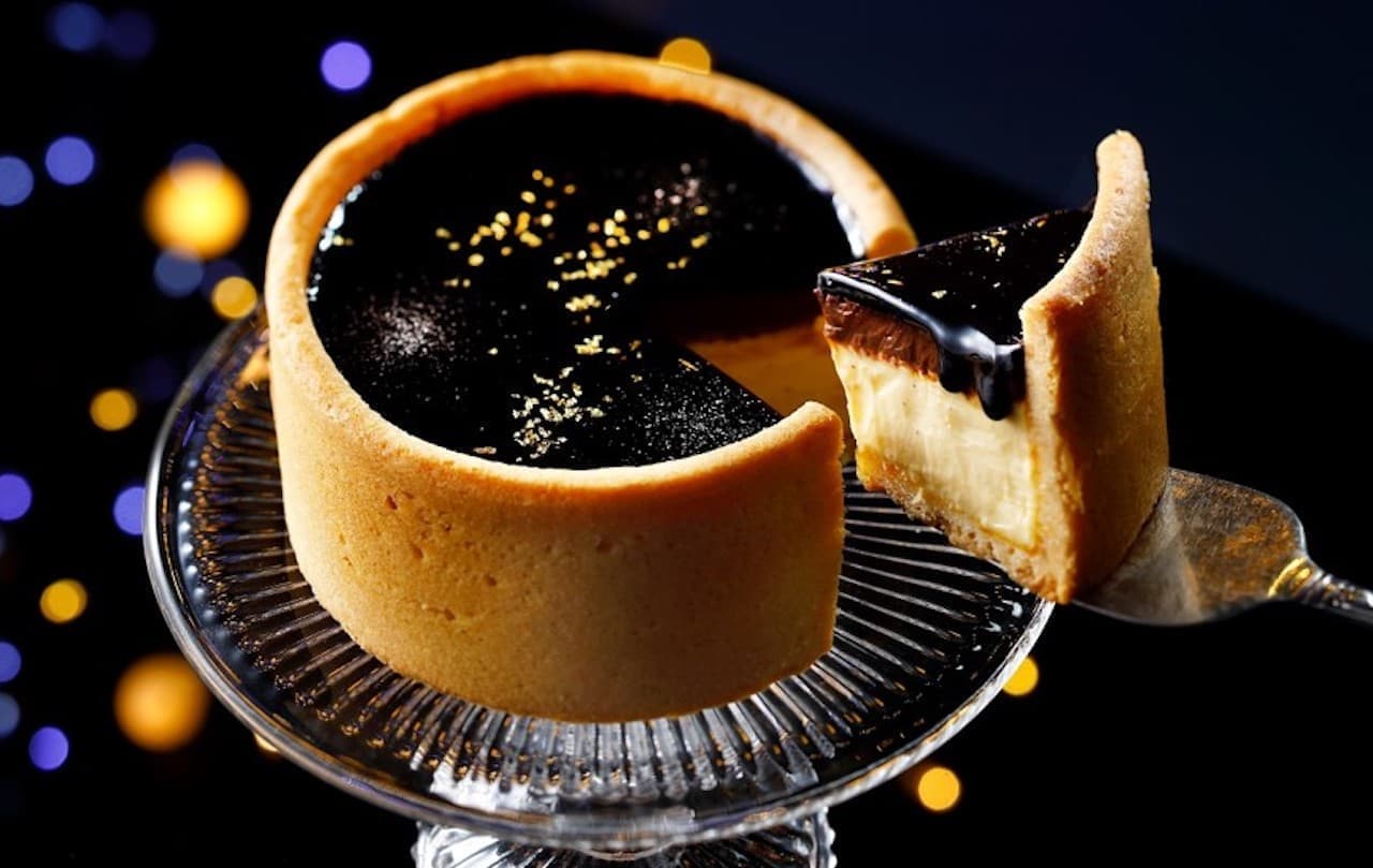 Starry Sky Cake" from Tokyo Milk Cheese Factory