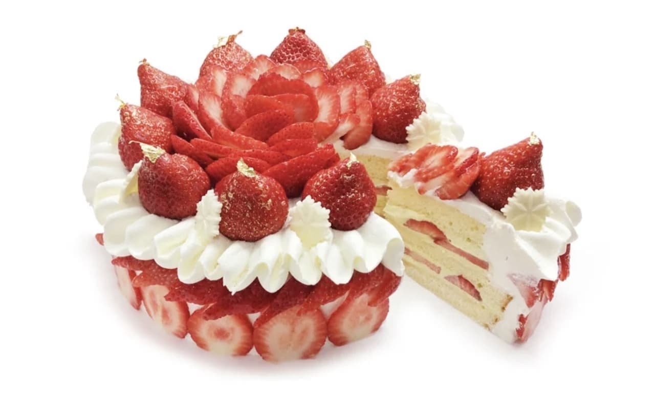 Christmas shortcake with Fukuoka Prefecture strawberries "Amao" from Cafe COMSA.