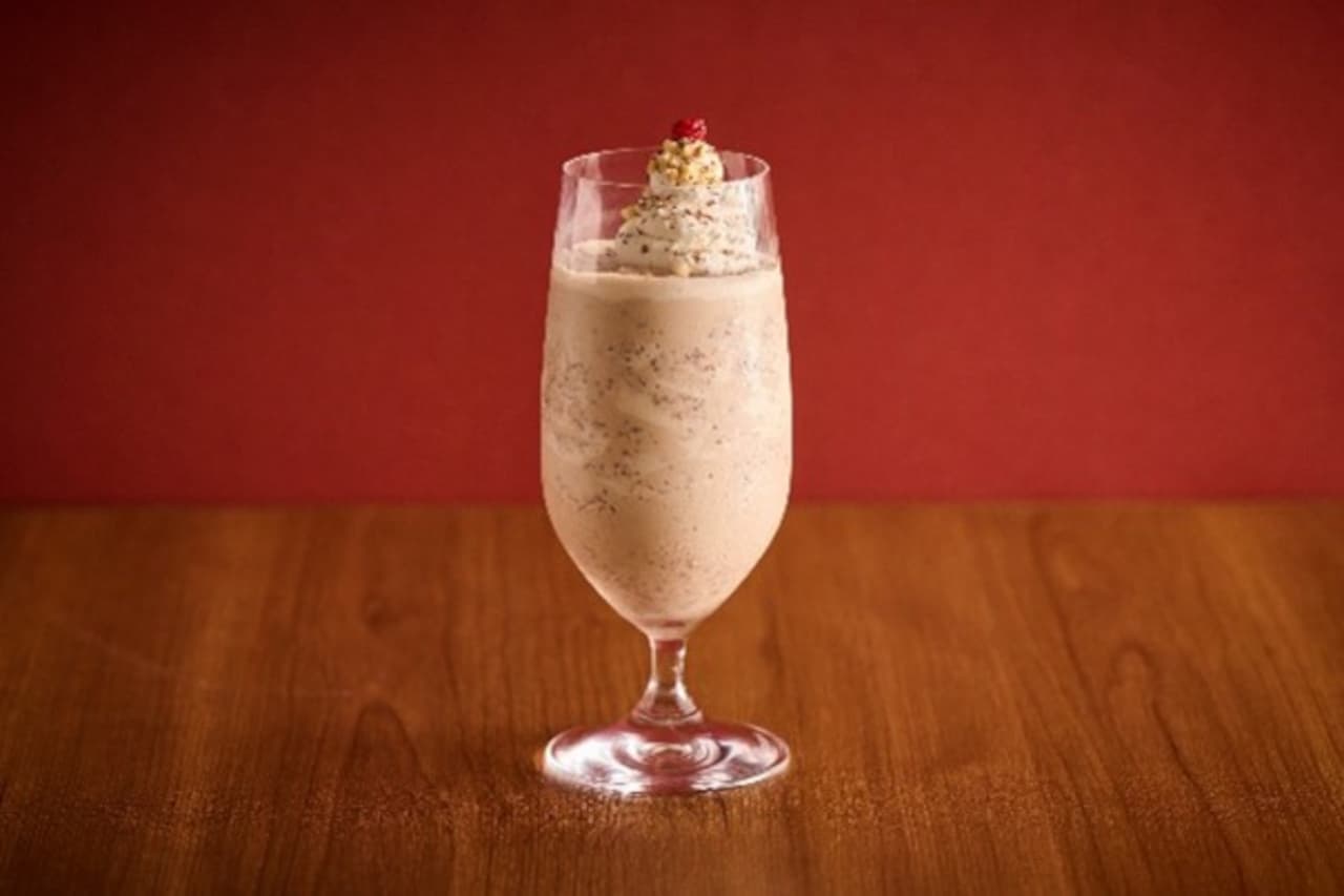Kadoya Oil "Seasonal Sesame Shake (Chocolate Shake with White Sesame Seeds)