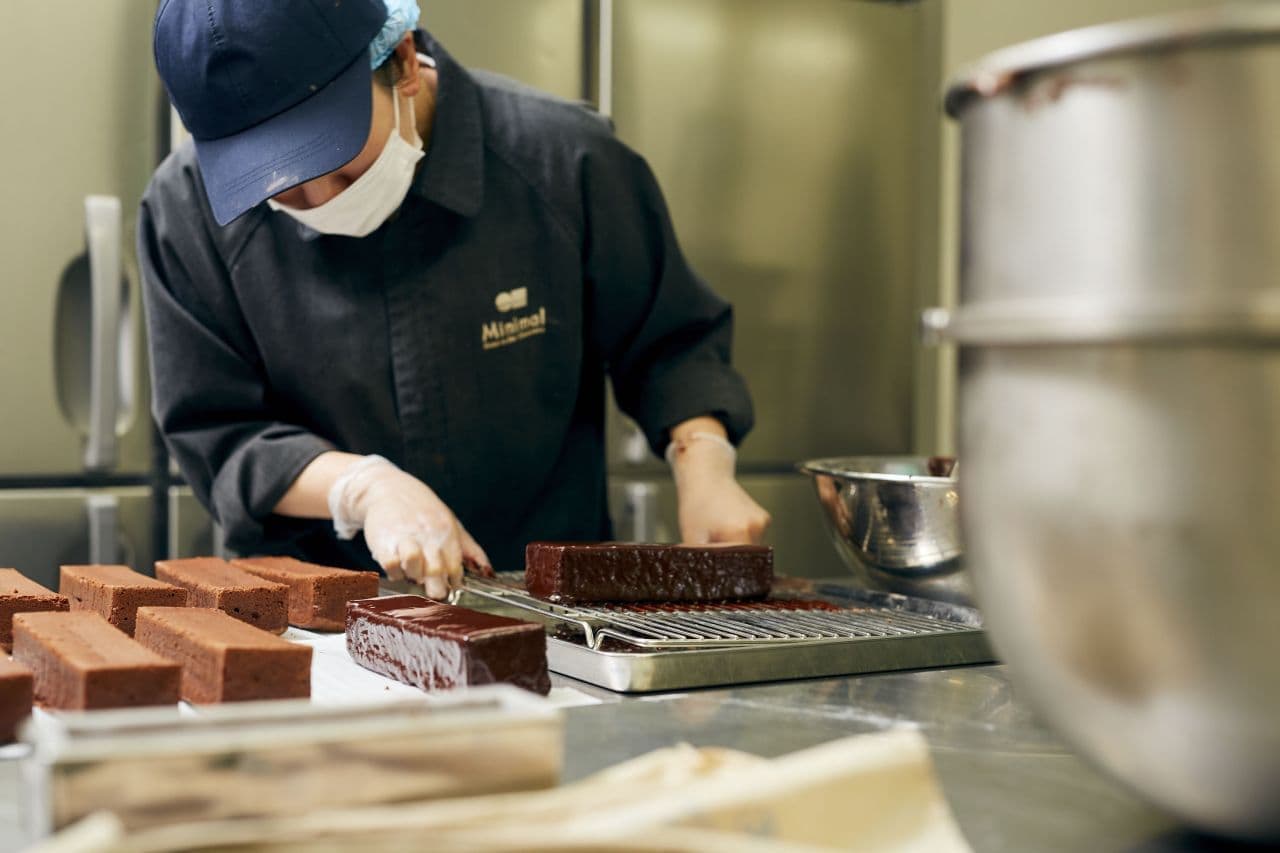 Minimal "Nama Gâteau Chocolat -PRIME-" Signature Sweets Pursuing "Taste", "Aroma" and "Texture