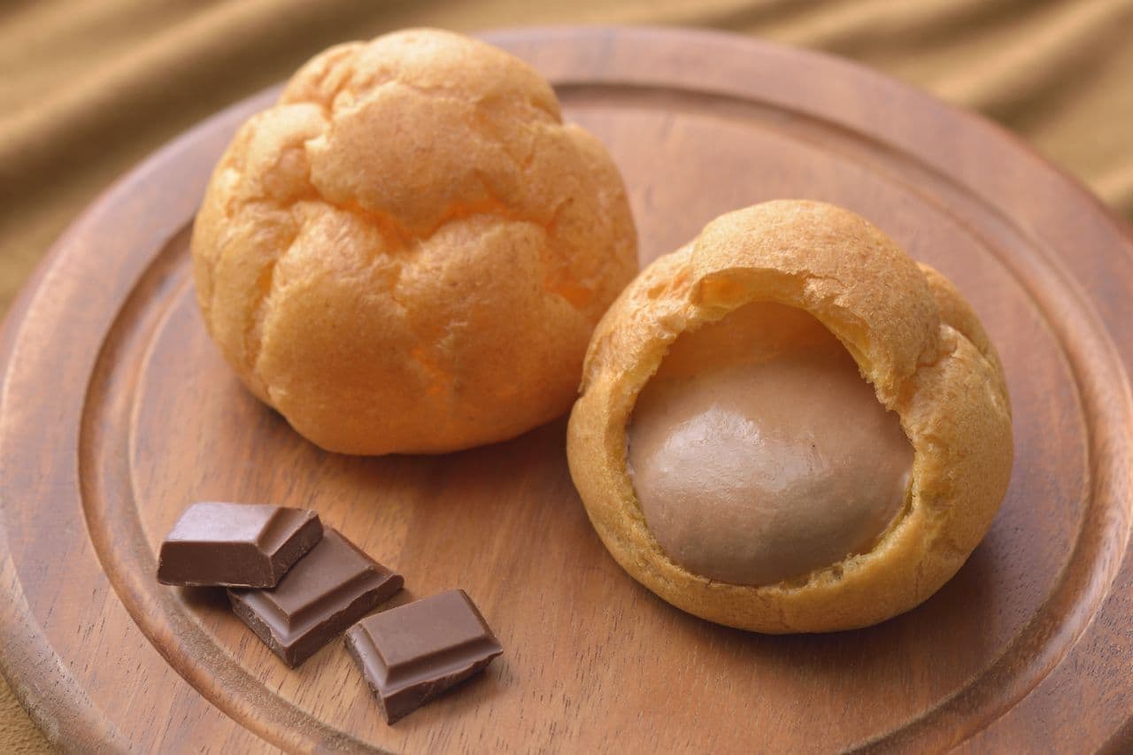 Ginza KOJI CORNER "Jumbo Cream Puff (Chocolate)