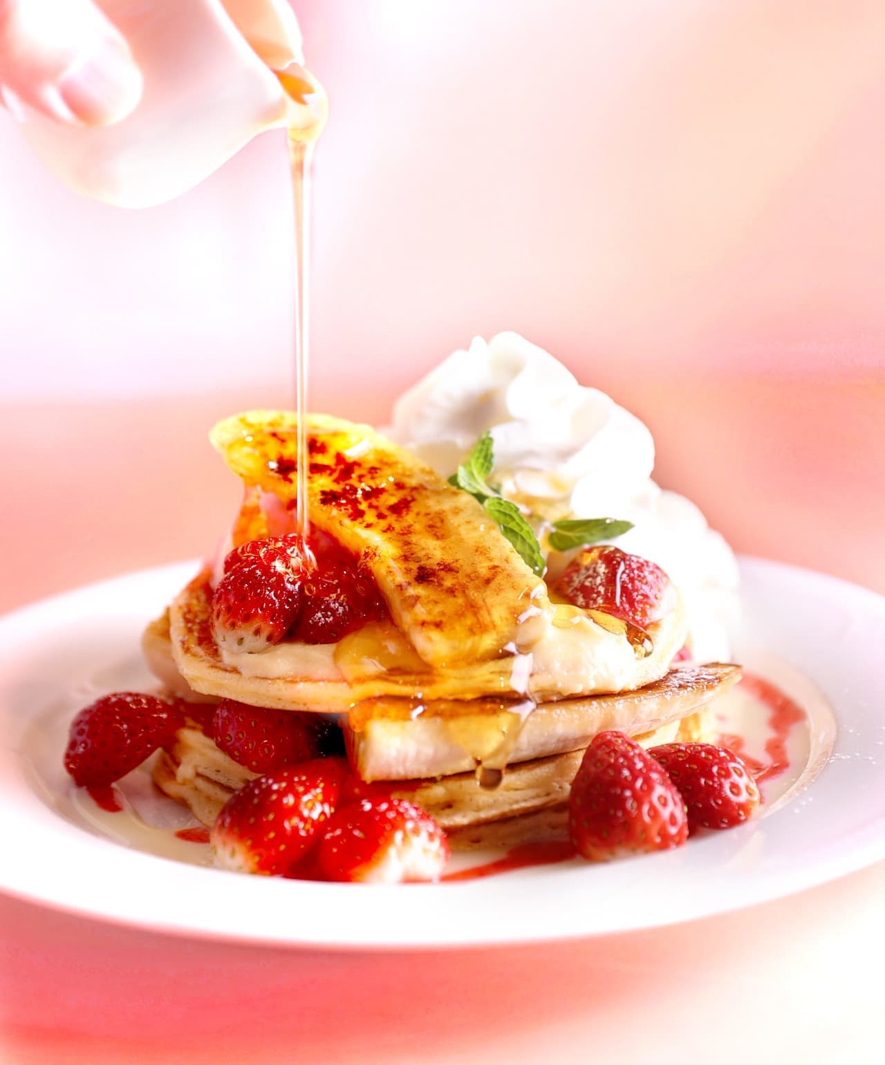 Kua Aina "Strawberry and Banana Brulee Pancakes"