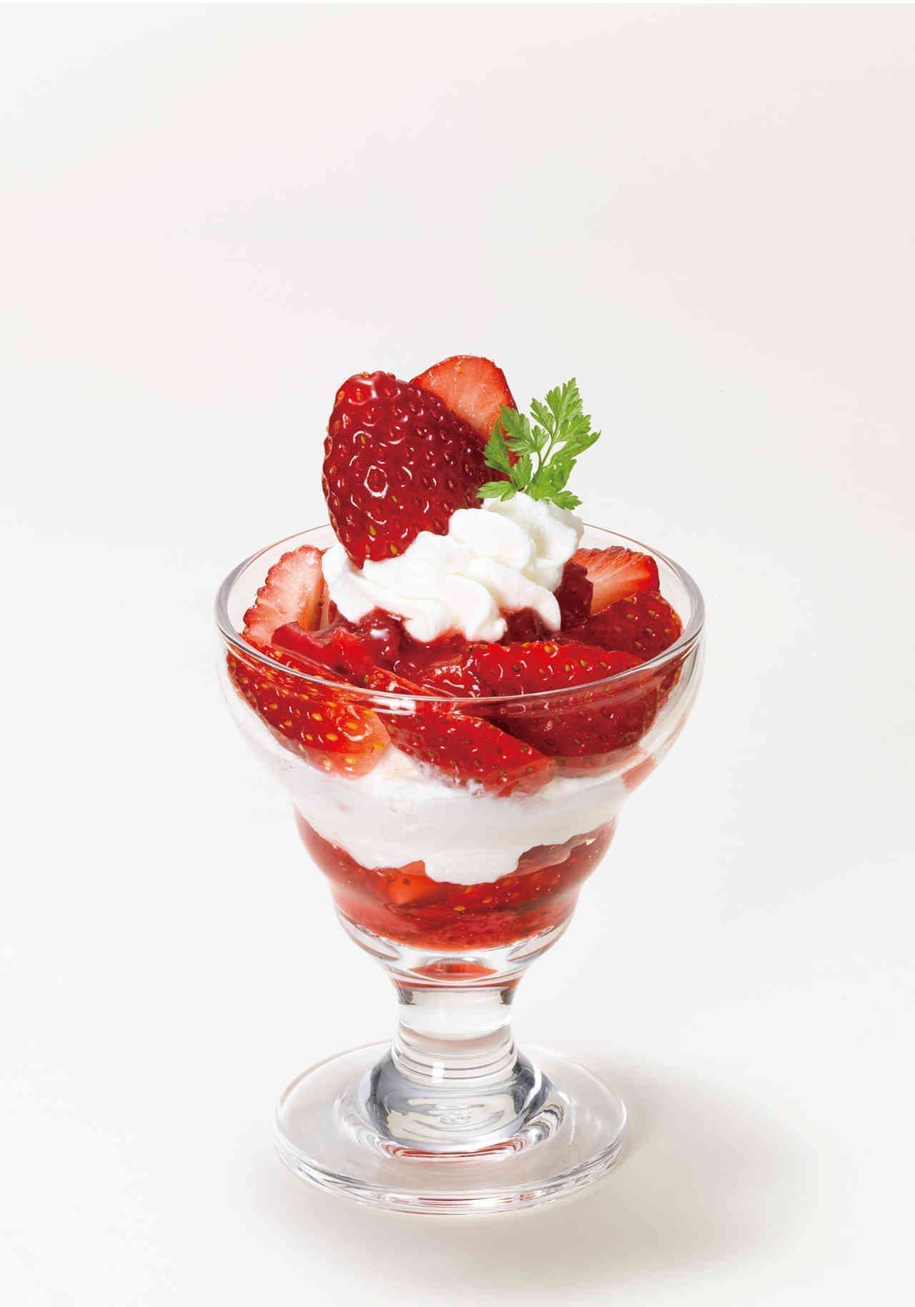 Royal Host "Petit Strawberry Parfait