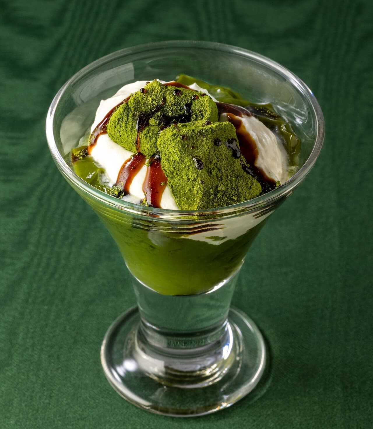 Gusto "Green Tea Jelly & Green Tea Strawberry Cake
