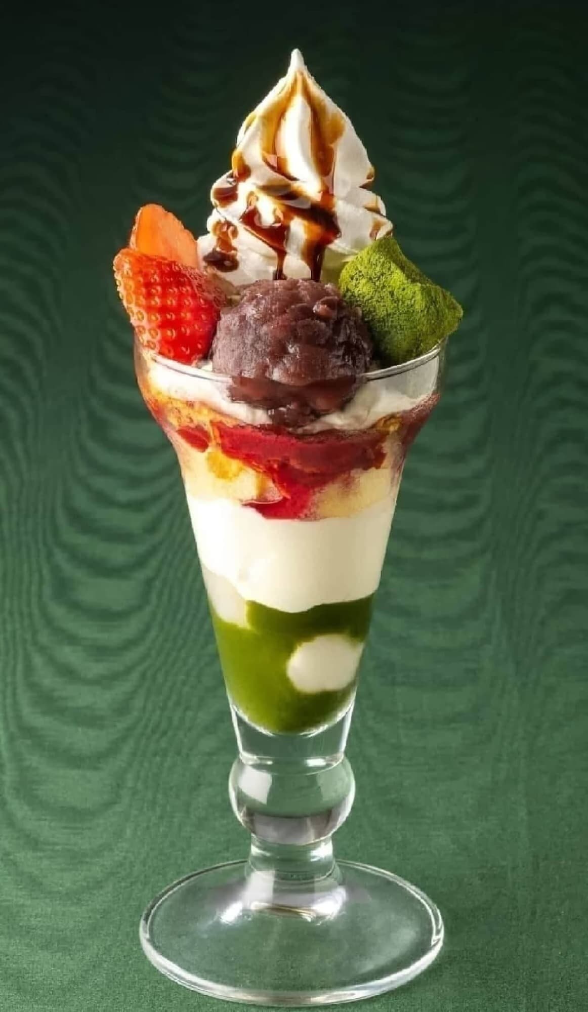 Gusto "Japanese parfait with strawberries and green tea