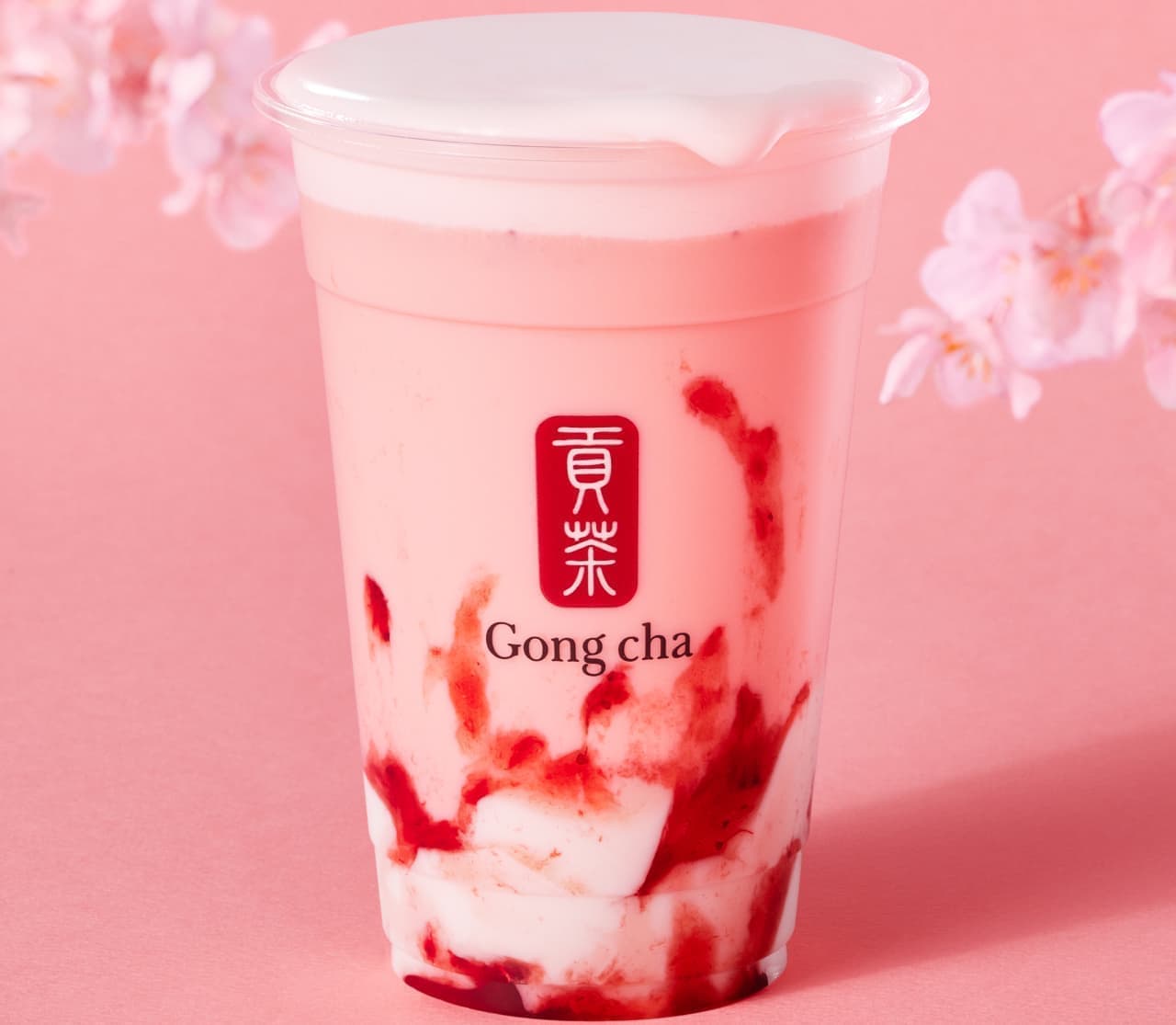 Gong Cha "Strawberry Apricot Milk Tea".