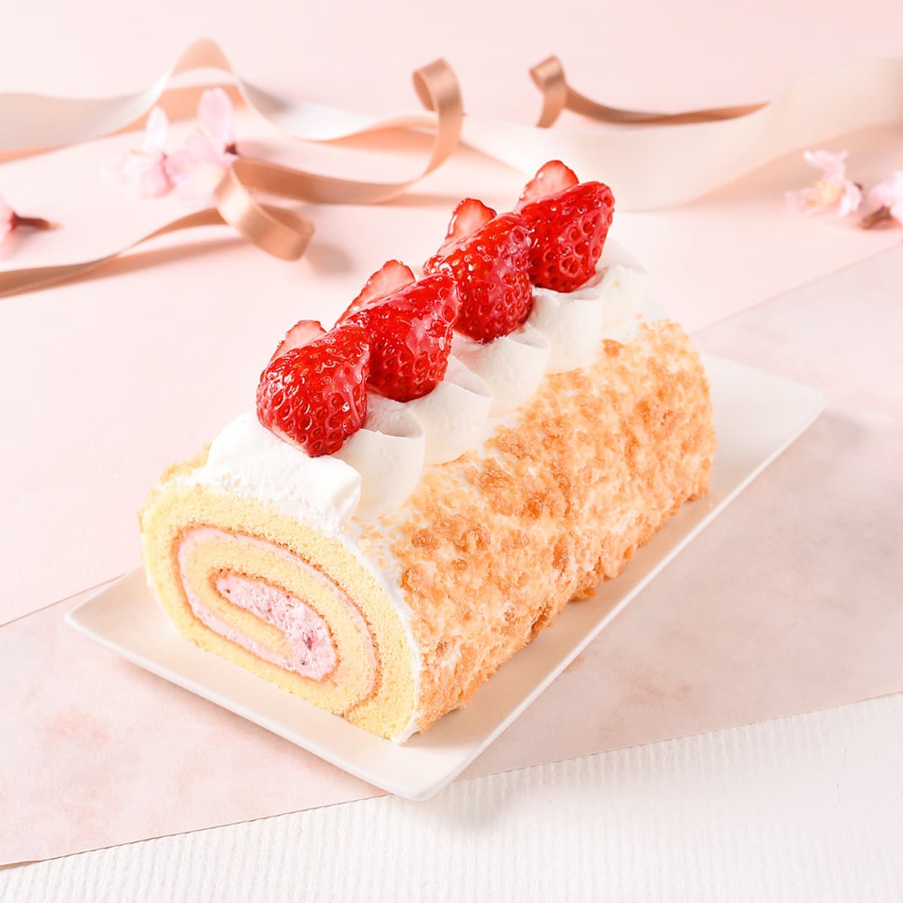 Colomban "Strawberry Roll Cake