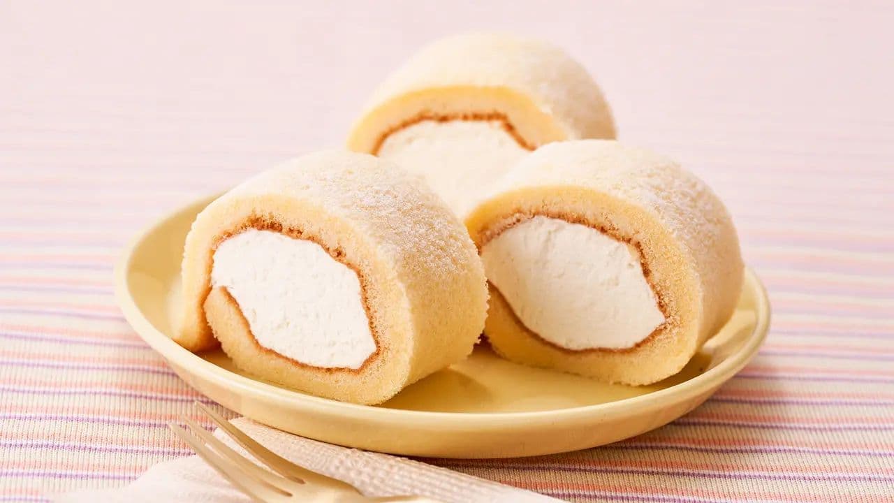 LAWSON STORE100 "Sticky rice cake roll (whipped cream)