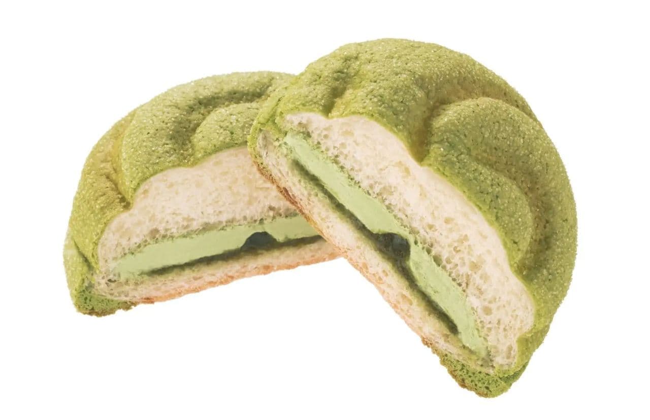 FamilyMart "Uji green tea melon bread