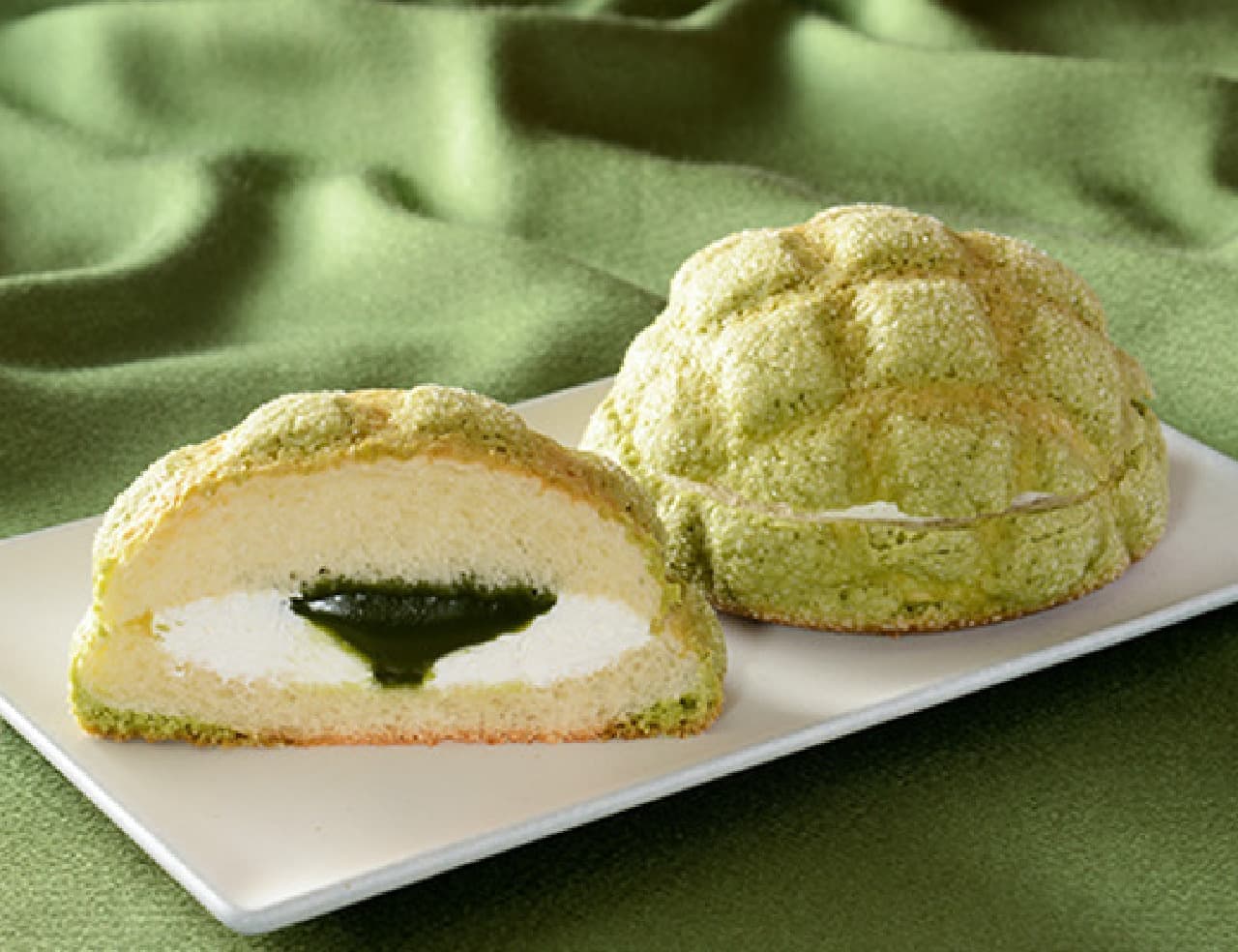 LAWSON "Morihan Omatcha Melon Pan with Whipped Green Tea and Green Tea Cream".