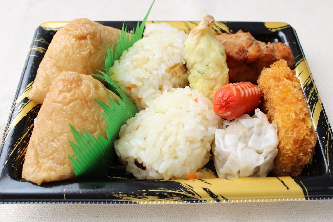 FamilyMart "Inari & Chirashi Sushi Set