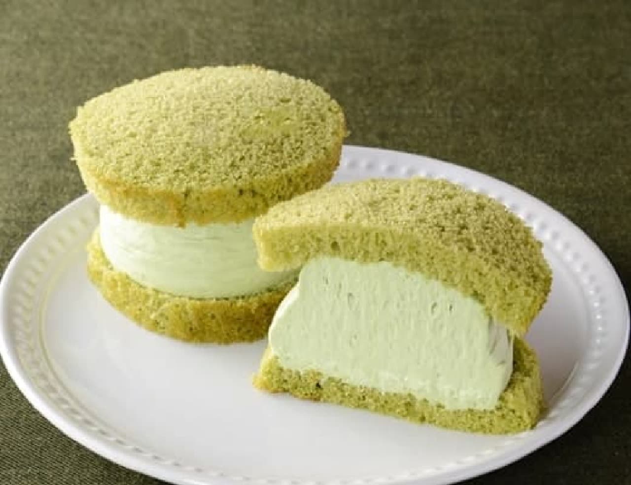 Lawson "Matcha Cream Sandwich with Protein