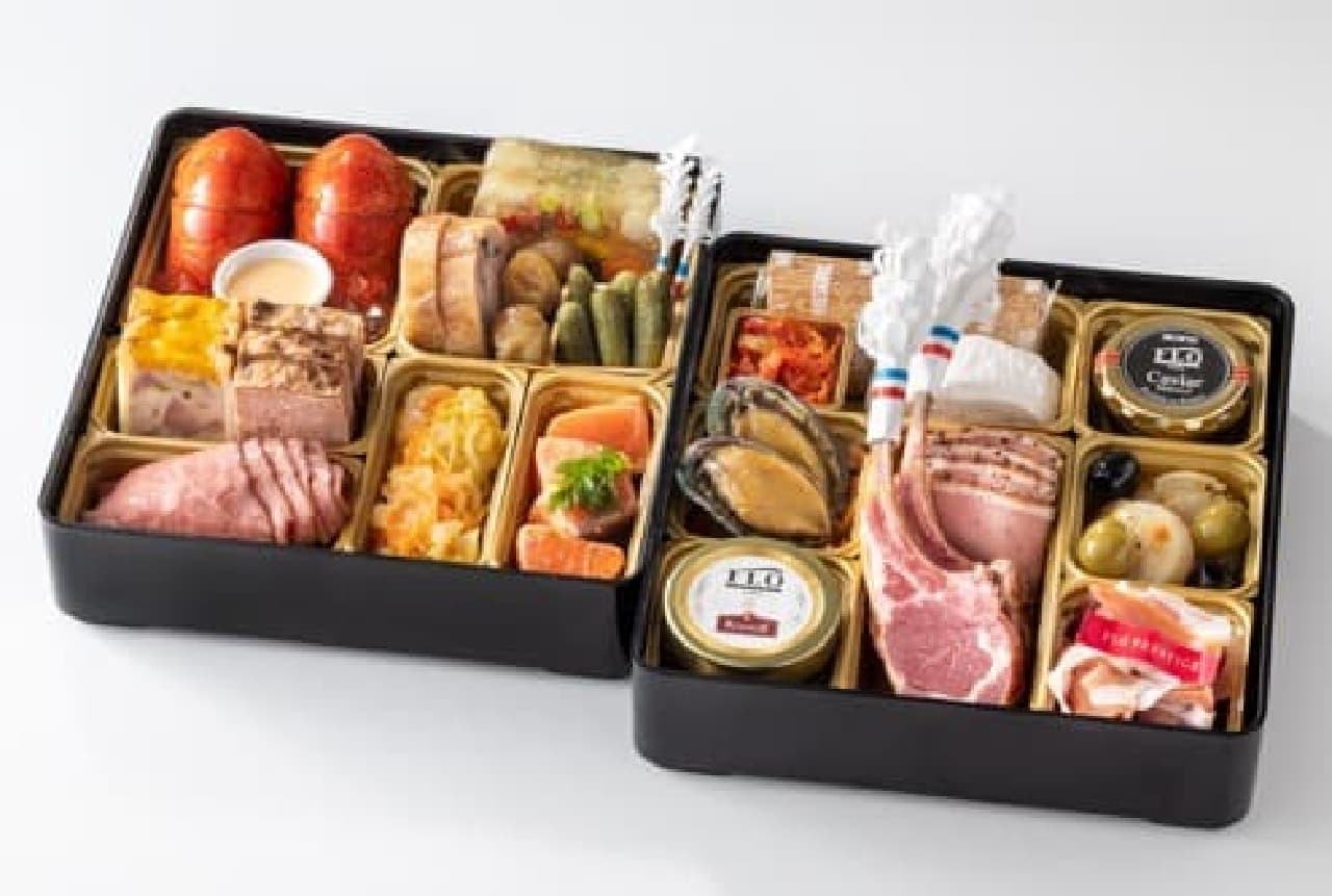 FLO Original French Osechi (two-tiered)