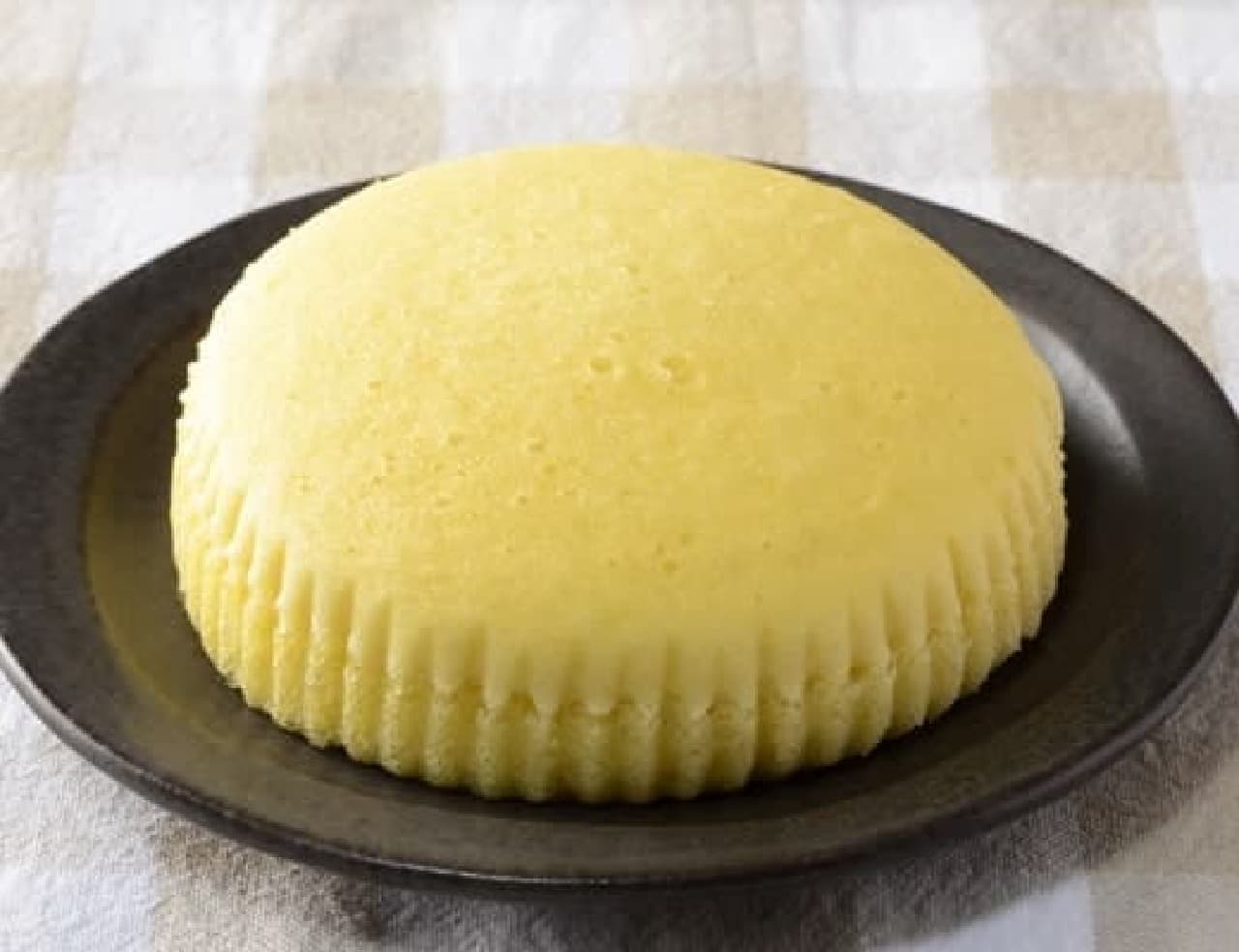 Lawson "Fluffy Egg Steamed Cake