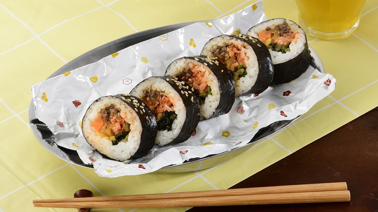 LAWSON STORE100 "Kinpo-style sushi rolls