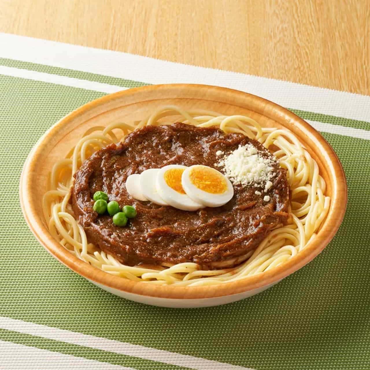 FamilyMart "Large Curry Spaghetti