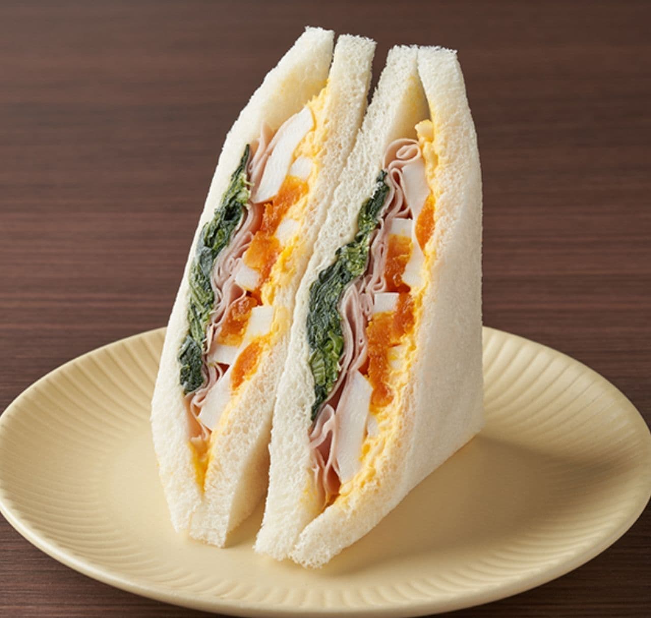 FamilyMart "Ham, Egg & Vegetable Mixed Sandwich