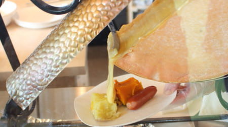 Melt raclette cheese on Hokkaido vegetables--Enjoy "Hokkaido" with Solamachi!