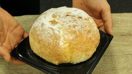 Big !! A huge cream puff is appearing at Lawson--Limited sweets only for the year-end and New Year holidays