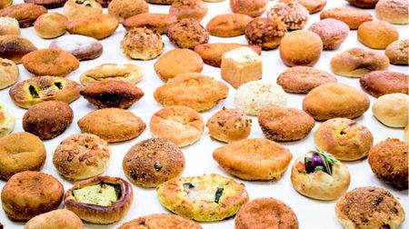 A large collection of over 100 types of "curry bread"! "Curry Bread Expo 2016" held at Futako Tamagawa Rise