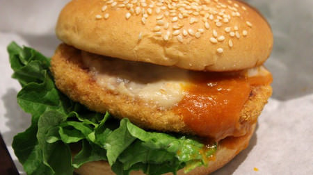 The taste of crab is Zudon! "Crab Cake Burger" Appears in Freshness