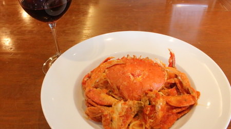 Jijiya Babaya, an Italian restaurant in Yoichi-cho, Hokkaido, attracts customers from all over Japan for its famous "Spattered Crab Pasta" and "Domaine Takahiko" wine.