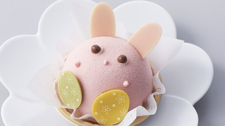 The pink rabbit is cute! Chateraise and Easter sweets