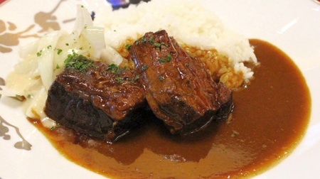 Sales to Kumamoto-Providing a one-day limited "charity curry" at Yurakucho "Apicius" & Kyobashi "Chez Inno"