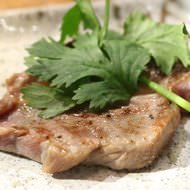 羊×パクチーの楽園！渋谷に「ジンギスカン 羊一（ヨウイチ）」オープン--“濃い味のラム肉”を食す