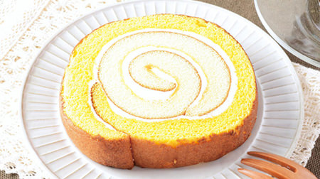 Wrap the cream with 2 kinds of dough! "Roll wrapped in castella cake" at Lawson