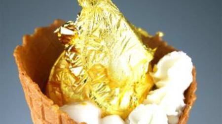 “純金箔”がのった贅沢ソフトクリーム--「金閣そふと」が金閣寺そばにオープン