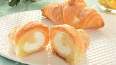 With kiri cheese! "Mini Croissant (Rare Cheese Cream)" at Lawson-Popular products reappear