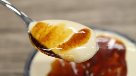 Melting and luxurious! FamilyMart "Kuchidoke Luxury Raw Caramel Pudding"-A new work with fragrant almond sauce
