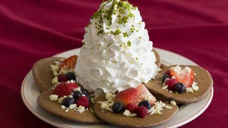 Plenty of cream like a tree! "Mixed berry and white chocolate cocoa pancake" for Eggs'n Things