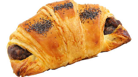 "Anko croissant using red bean paste from Tokachi" with grained bean paste and butter wrapped in Lawson