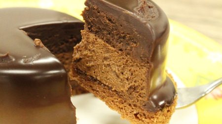 Which is richer? Eat and compare 7-ELEVEN and FamilyMart's "Sachertorte"! The difference between chocolate "thickness" and "melting in the mouth"