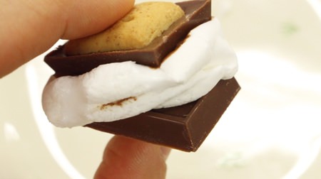 "Alfort S'more" that appears in Bourbon's commercial is messed up! Just toast the marshmallows and sandwich them [3 minutes recipe]