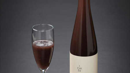 The rich flavor of "Drinking Yokan ICHIZU" is born! In a luxurious wine bottle