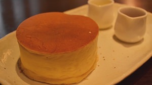 日本一分厚いというパンケーキ「CAFE SALON SONJIN（ソンジン）」 のパンケーキの厚みは何センチ？