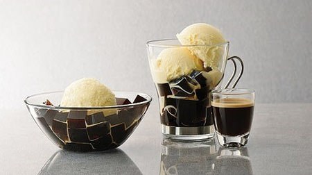 "Coffee Jelly Affogato" at Cafe de Clie! Put hot espresso on vanilla ice cream