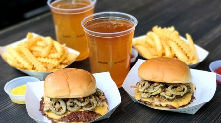 Shake Shack and summer spicy burger "Picld Jalapeno Burger" --Sweet and sour lemon beer cocktail!