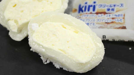 【リピ確定】kiriチーズ使用のローソン「もちふわチーズ大福」が美味しすぎ！とろけるおもち×濃厚チーズクリームがたまらない