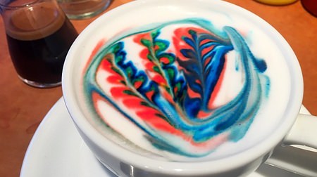 I drank the too beautiful "Rainbow Latte"! What is its taste? --Hidden cafe "ROAR" in the city center
