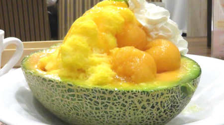 Powerful melon boat! Jonathan's "Hokkaido Raiden Melon Half Cut & Snow Ice Mango" is delicious