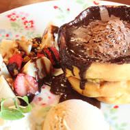 星乃珈琲の系列店！渋谷「Mee's Pancake（ミーズパンケーキ）」のパンケーキがふわとろ～！カントリー風のキュートな店内で絶品スイーツを楽しもう♪