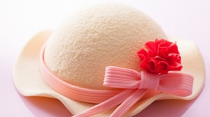 "Mother's Day cake" in the form of a hat sold at Hotel Nikko Osaka