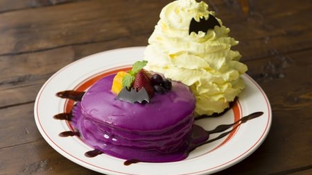 紫イモソースが不気味！エッグスンシングスに「トリックブラッドパンケーキ」--怪しげなバーガーも