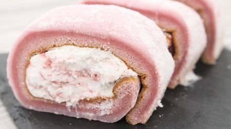 Mochi? Punyu? Lawson's "mochi-wrapped glutinous texture roll (strawberry milk)" is irresistible--sweet and sour strawberry jam on a chewy dough