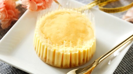 1日3万個以上売れた「濃い味クリームチーズ」が100円ローソンに復活！「ラムレーズンシュー」など新作も